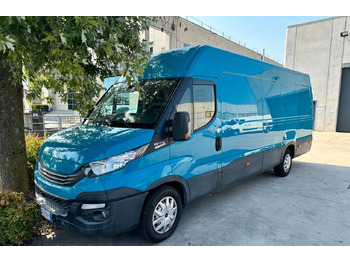 Xe van chở hàng IVECO Daily 35s14