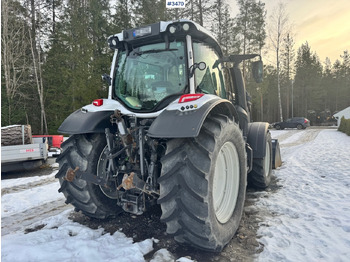 Máy cày 2019 Valtra N134 w/ Front loader and bucket. 900 hours!: hình 5