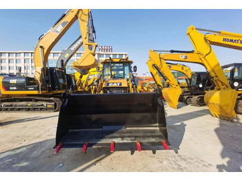 Máy xúc trước múc sau CATERPILLAR 420F