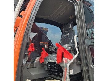 Máy xúc bánh xích DOOSAN DX225LC