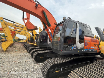 Máy xúc bánh xích HITACHI ZX200