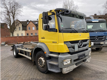 Xe tải nâng móc Mercedes-Benz Axor 1829: hình 2