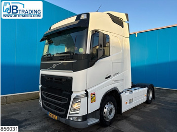 Xe đầu kéo VOLVO FH 420