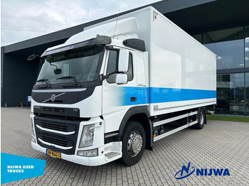 Xe tải thùng mui bạt VOLVO FM 330