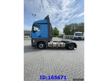 Xe đầu kéo MERCEDES-BENZ Actros 1842