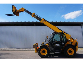 Xe nhấc hình viễn vọng kính JCB