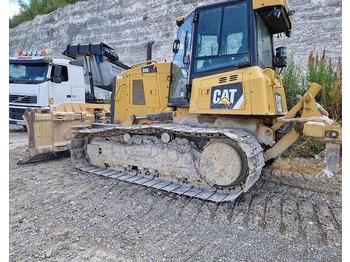 Máy ủi CATERPILLAR D6