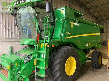 Máy gặt đập JOHN DEERE T670