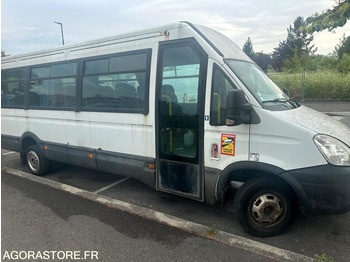 Xe bus mini IVECO Daily