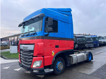 Xe đầu kéo DAF XF 440