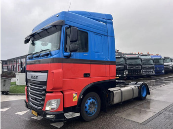 Xe đầu kéo DAF XF 440