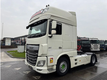 Xe đầu kéo DAF XF 460