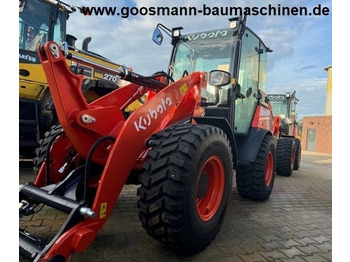 Máy xúc lật bánh lốp KUBOTA R090