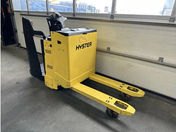 Xe tải nâng pallet HYSTER