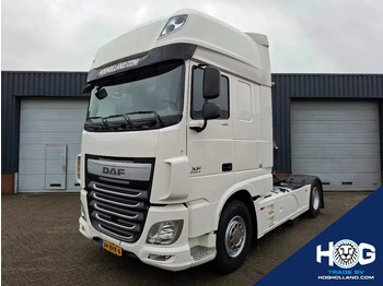 Xe đầu kéo DAF XF 440