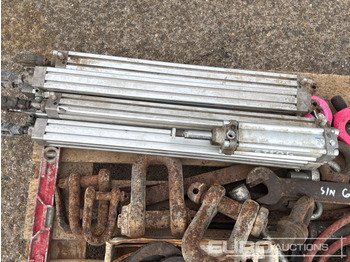 Trang thiết bị xây dựng Pallet of Various Tools: hình 5