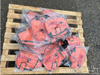 Trang thiết bị xây dựng Unused Coval Pallet of Various Chainsaw Backpacks: hình 5