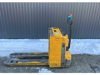 Xe tải nâng pallet Jungheinrich EJEC20: hình 2