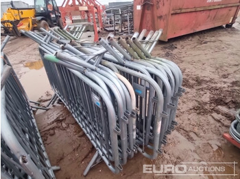 Trang thiết bị xây dựng Bundle of Metal Safety Barriers (2 of): hình 5