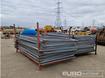 Trang thiết bị xây dựng Stillage of Heras Fencing (2 of): hình 3