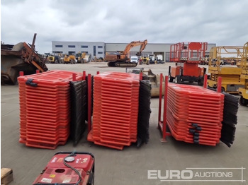 Trang thiết bị xây dựng Stillage of Plastic Pedestrian Fencing (3 of): hình 4