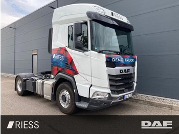 Xe đầu kéo DAF XF 530