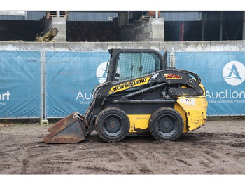 Máy xúc lật bánh lốp NEW HOLLAND