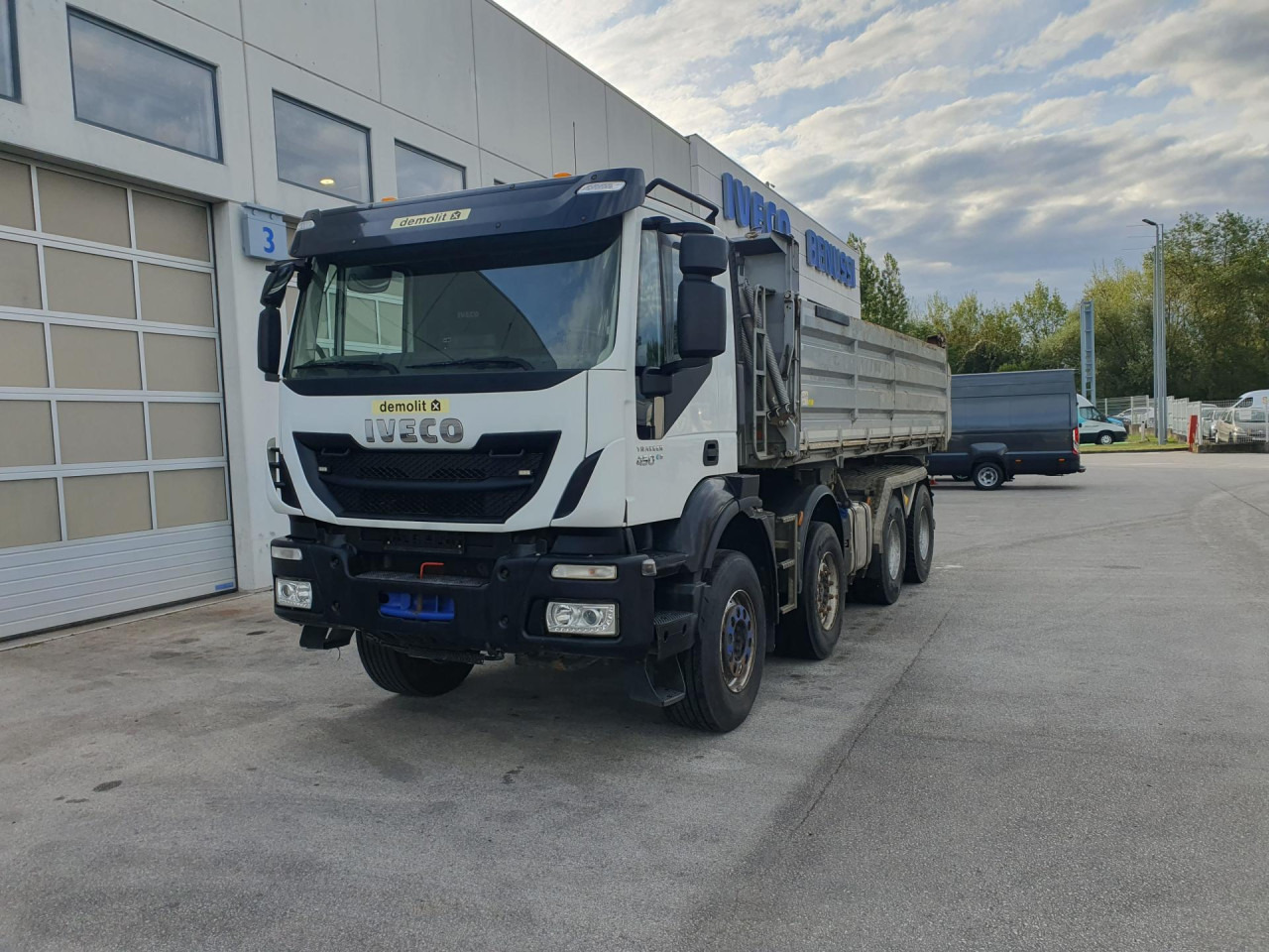 Xe ben IVECO Trakker AD410T45: hình 6