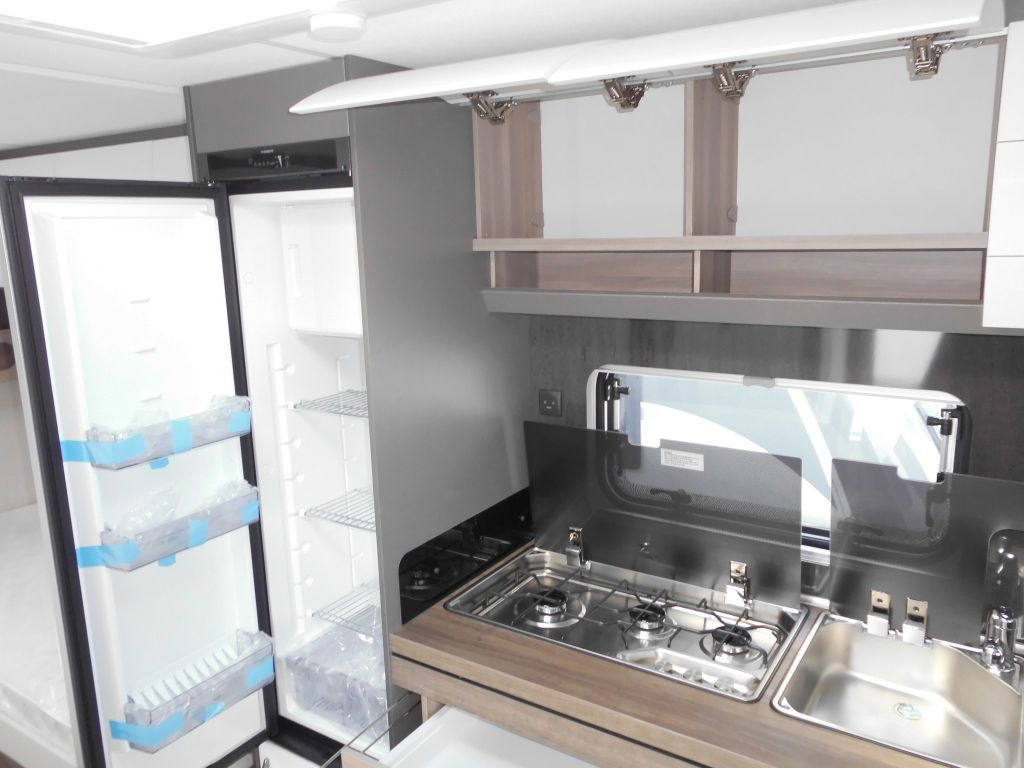 Rơ moóc kiểu caravan mới Hobby Excellent Edition 540 WLU PICO AUTARK 2000kg.: hình 19