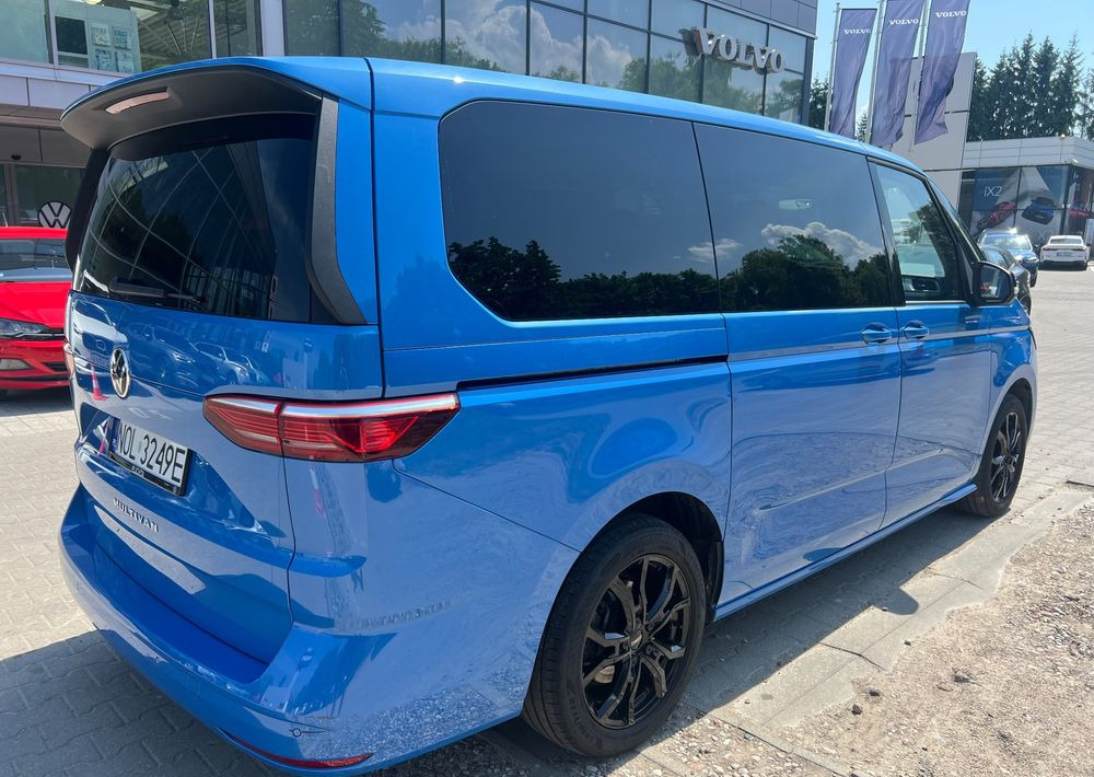 Xe hơi Volkswagen Multivan 2.0 TDI L2 Life DSG: hình 17