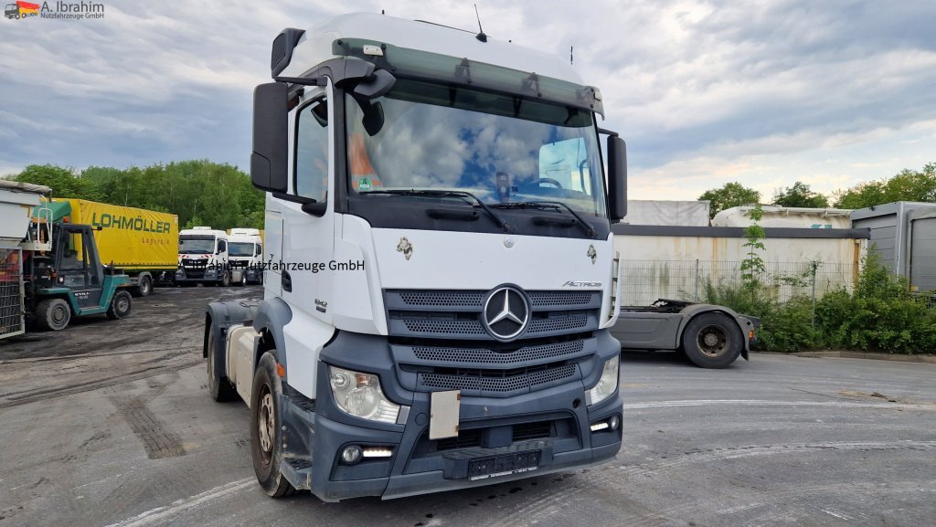 Xe đầu kéo Mercedes-Benz DB 1842, Kipphydraulik: hình 10