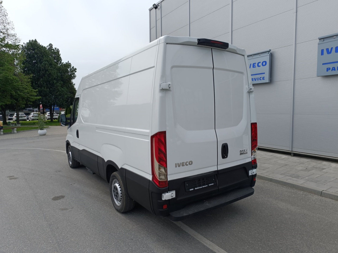 Cho thuê IVECO Daily 35S14N 12m3 IVECO Daily 35S14N 12m3: hình 11