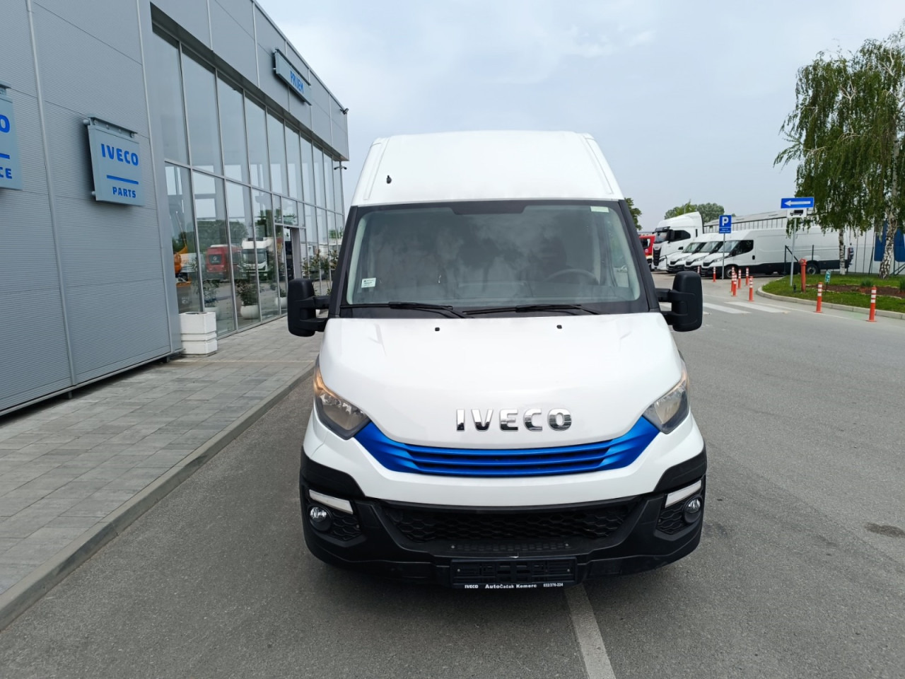 Cho thuê IVECO Daily 35S14N 12m3 IVECO Daily 35S14N 12m3: hình 8