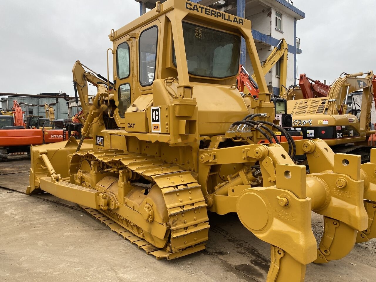 Máy ủi Caterpillar D8K: hình 8