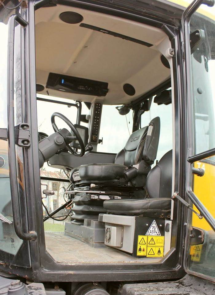 Máy cày JCB Fastrac 4220 Trimble Autopilot: hình 19