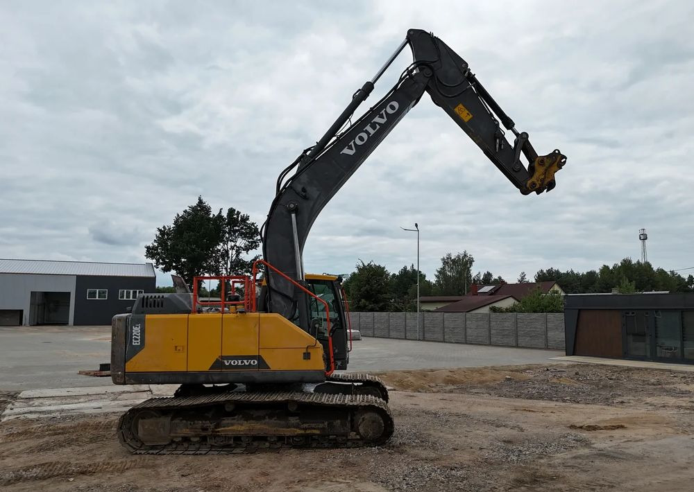 Máy xúc bánh xích Volvo EC 220 EL: hình 16