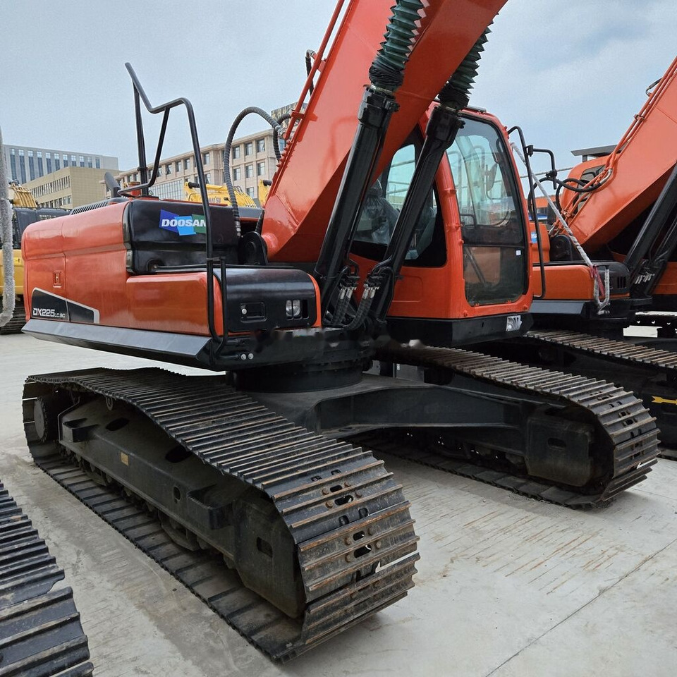 Máy xúc bánh xích Doosan DX225LC: hình 6