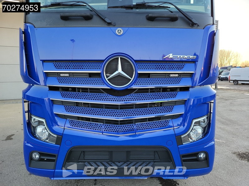 Xe đầu kéo Mercedes-Benz Actros 2145 4X2 GigaSpace 2x Tanks MirrorCam Navi: hình 16