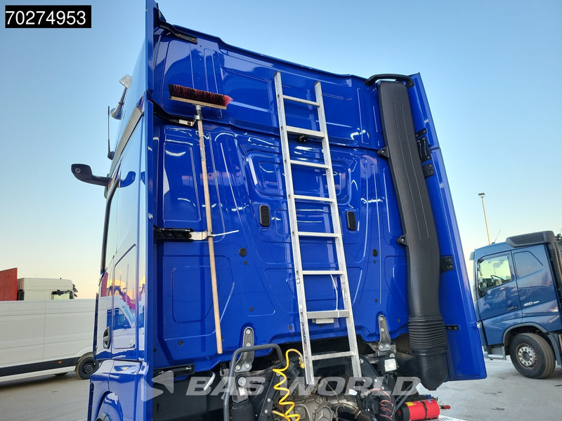 Xe đầu kéo Mercedes-Benz Actros 2145 4X2 GigaSpace 2x Tanks MirrorCam Navi: hình 7