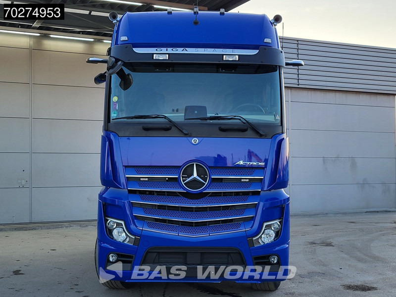 Xe đầu kéo Mercedes-Benz Actros 2145 4X2 GigaSpace 2x Tanks MirrorCam Navi: hình 15