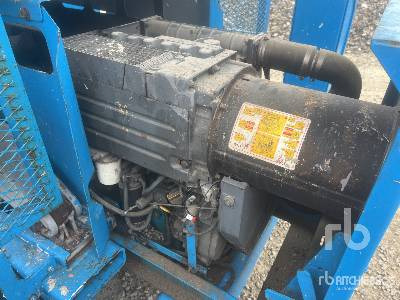 Máy nâng người hình kéo GENIE GS-5390 4x4 Diesel: hình 18