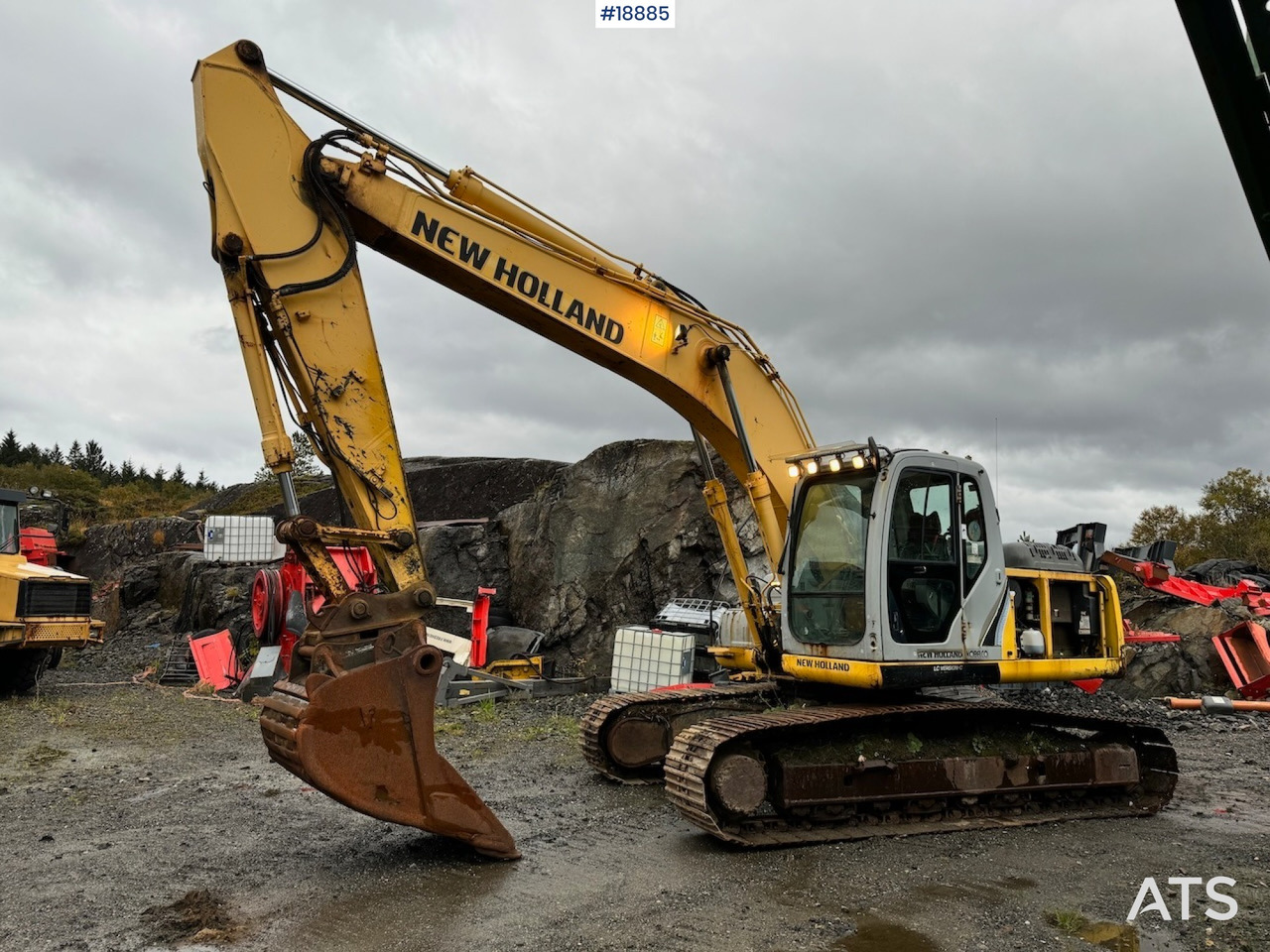 Máy xúc New Holland Kobelco E215B: hình 8