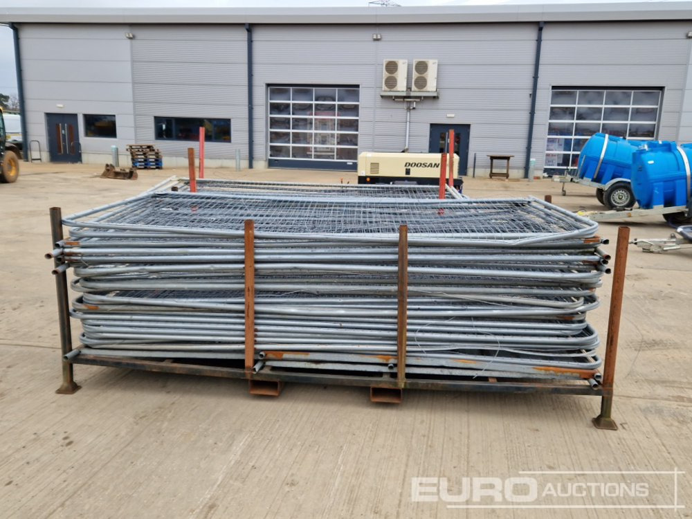 Trang thiết bị xây dựng Stillage of Heras Fencing (2 of): hình 6