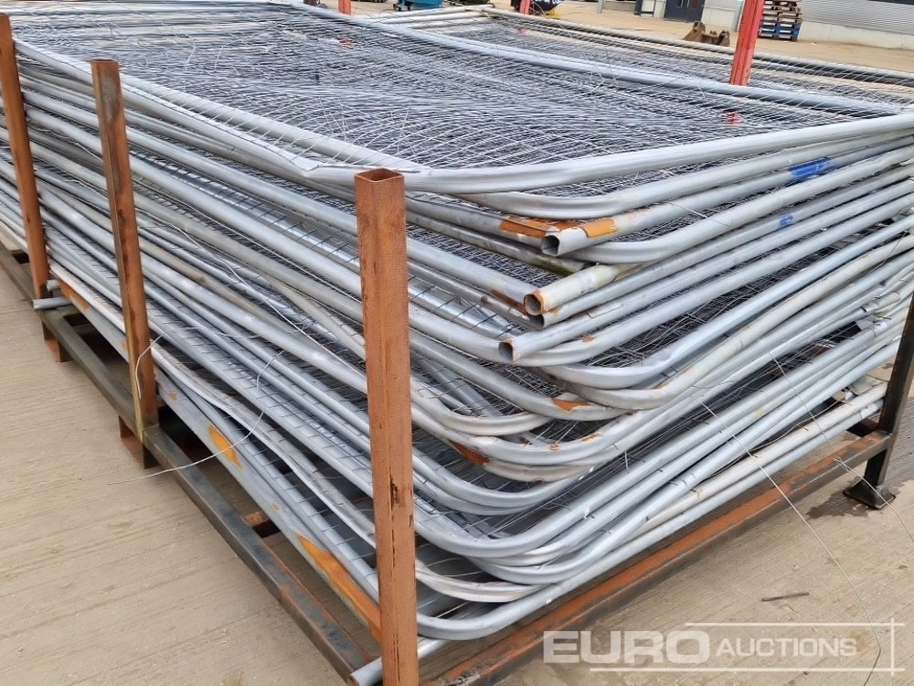 Trang thiết bị xây dựng Stillage of Heras Fencing (2 of): hình 13